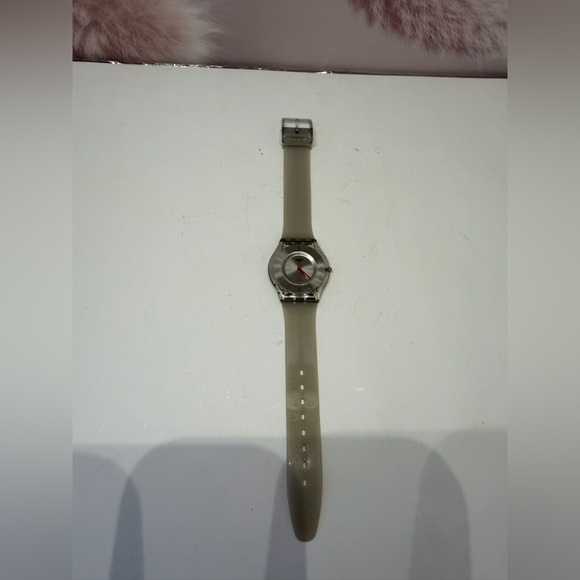 Swatch classic skin ghost grey Watch ultra thin - Picture 4 of 4
